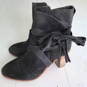 Free People Seven Wonders Booties - Sz 8/38